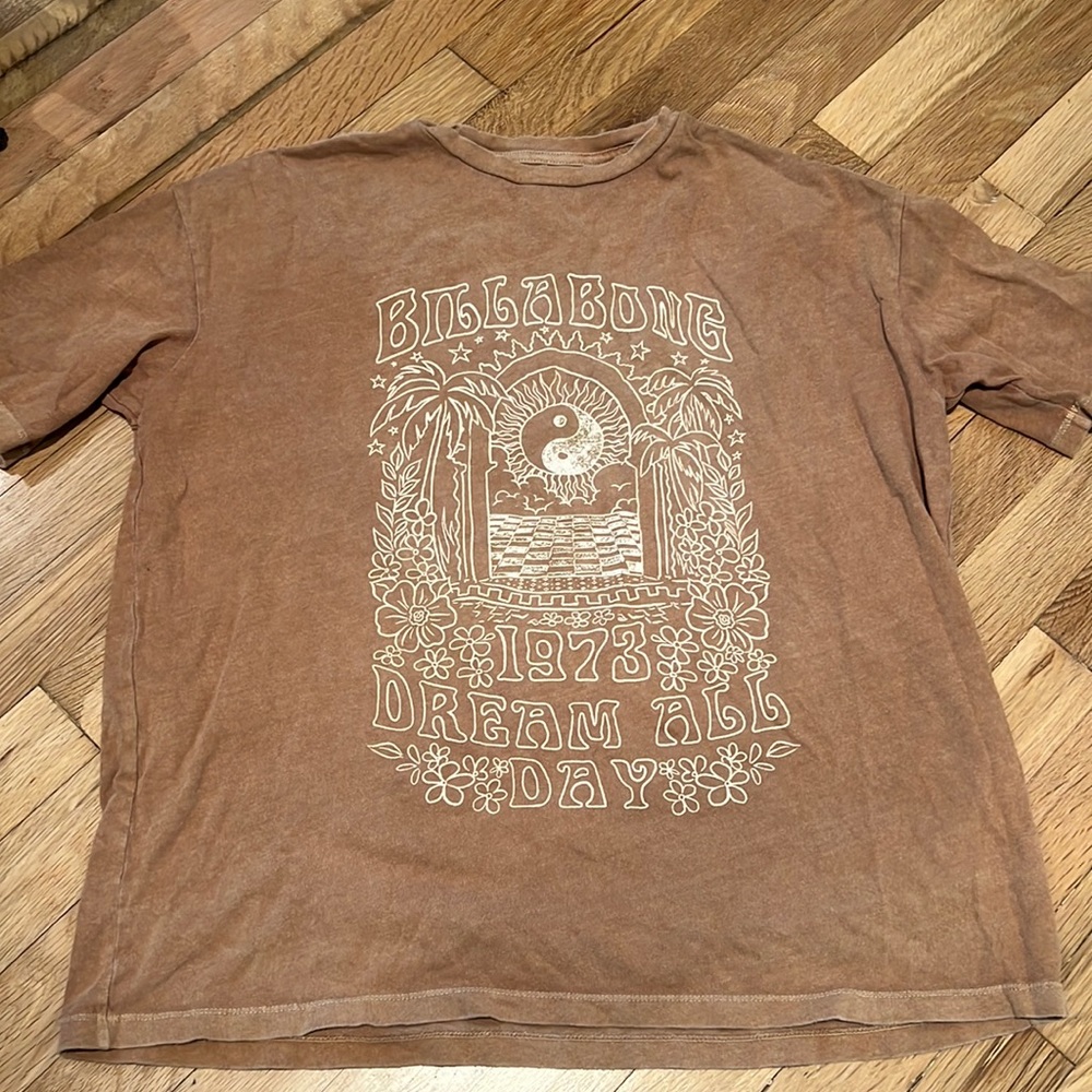 Woman’s xs oversized tee